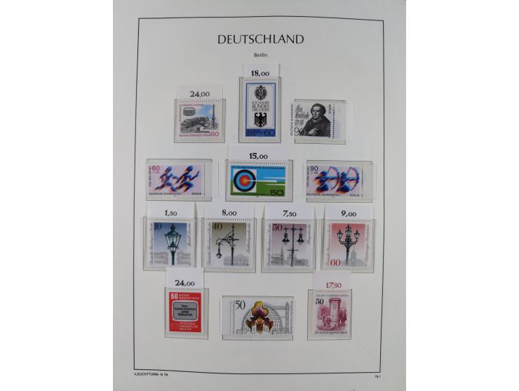 1948/90, in den Hauptnummern komplette postfrische Sammlung, fast alle Marken mit Bogen- bzw. Eckrand, einiges signiert, gute