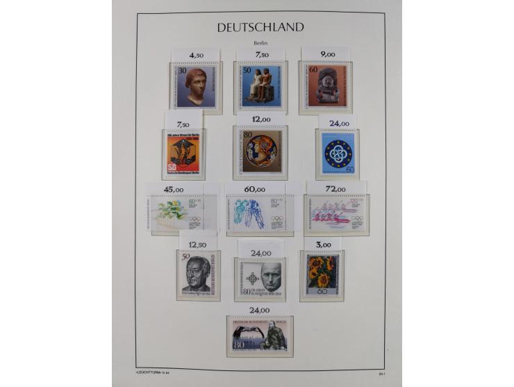 1948/90, in den Hauptnummern komplette postfrische Sammlung, fast alle Marken mit Bogen- bzw. Eckrand, einiges signiert, gute