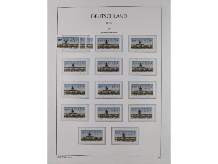 1948/90, in den Hauptnummern komplette postfrische Sammlung, fast alle Marken mit Bogen- bzw. Eckrand, einiges signiert, gute