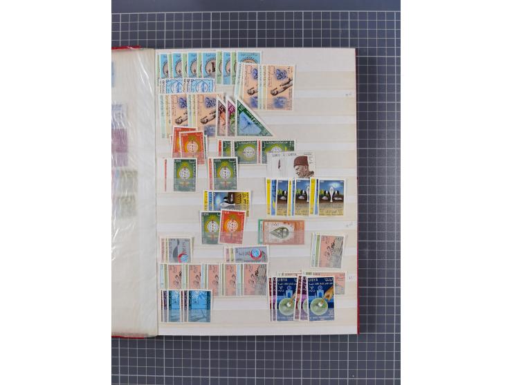 1900/82, interesting holding in stockbook, modern part unused, noted Italian Post Offices in Libia, Eritrea, Somalia, Benadir