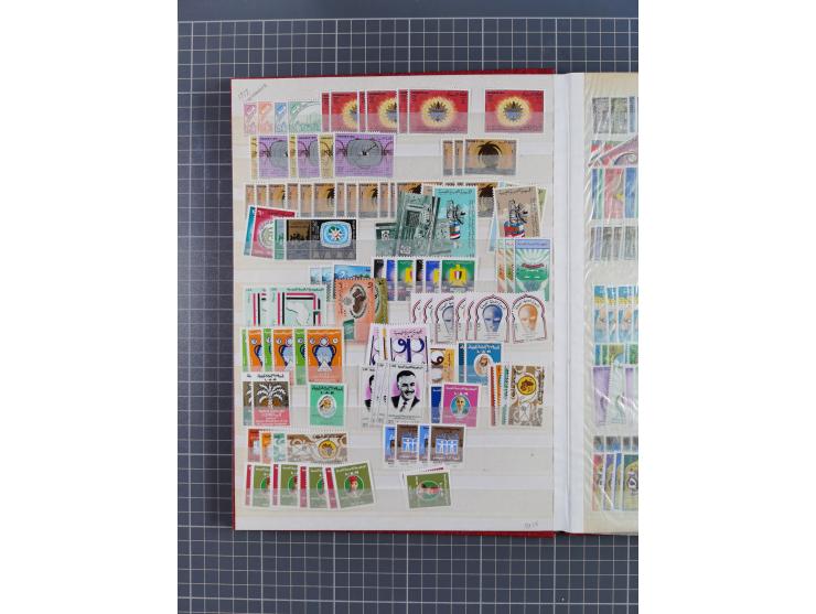 1900/82, interesting holding in stockbook, modern part unused, noted Italian Post Offices in Libia, Eritrea, Somalia, Benadir