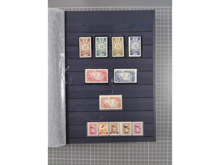 1921/55, valuable holding in stock book with many better issues, often in blocks, some varieties and specialities, containing