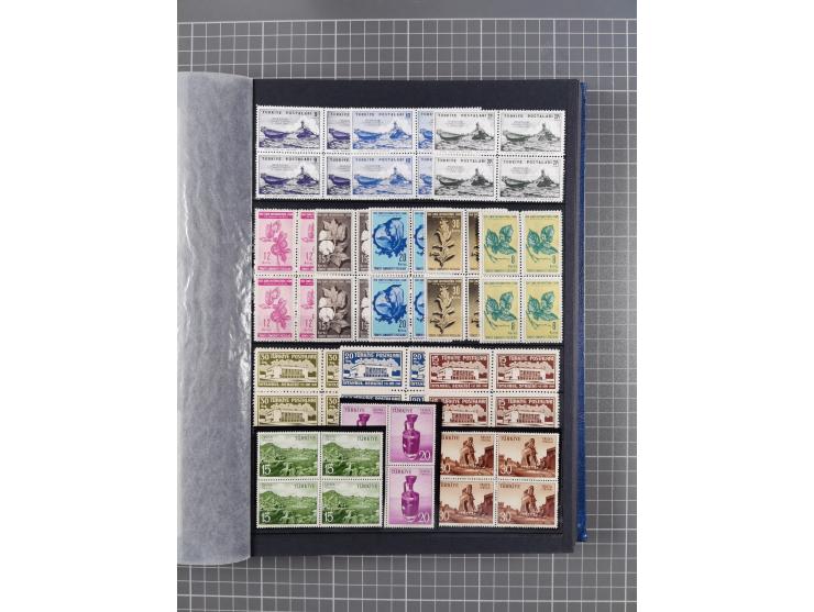 1921/55, valuable holding in stock book with many better issues, often in blocks, some varieties and specialities, containing