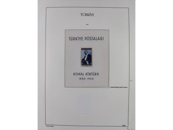 1920/69, mostly unused/mint and cancelled collection ‘Republic of Turkey’ in album with some better and complete issues Angor