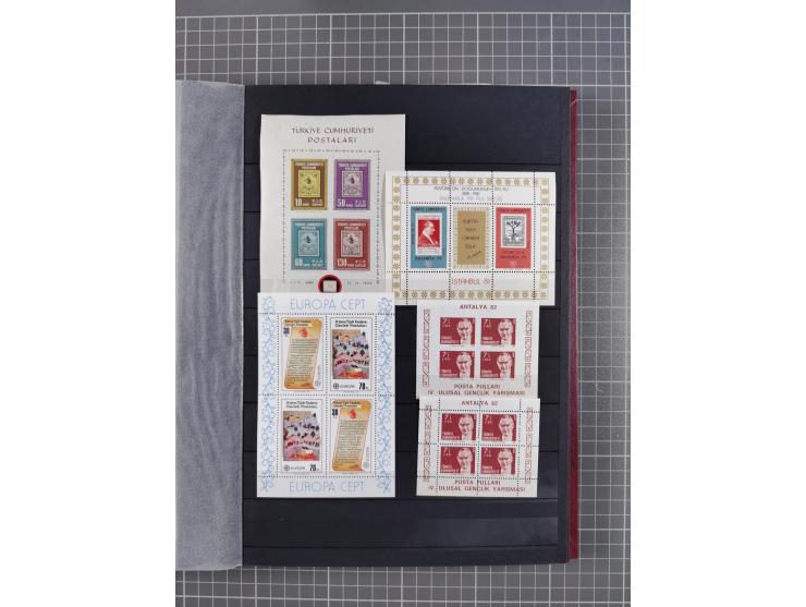 1960/2004, Stamps in blocks, all mint never hinged, including complete sheet animals 1979, 43 souvenir sheets, very fine.