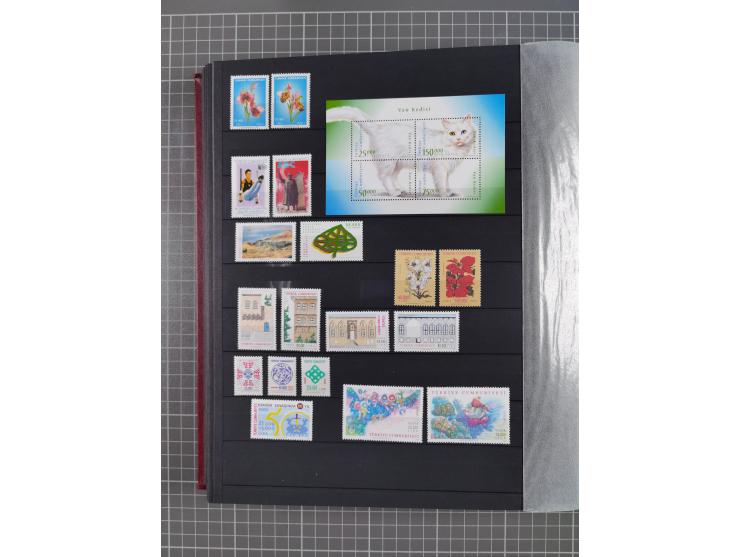 1960/2004, Stamps in blocks, all mint never hinged, including complete sheet animals 1979, 43 souvenir sheets, very fine.