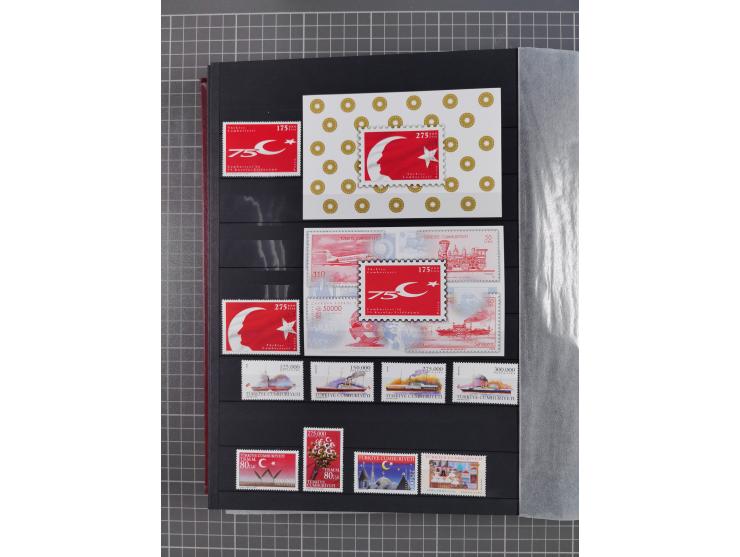 1960/2004, Stamps in blocks, all mint never hinged, including complete sheet animals 1979, 43 souvenir sheets, very fine.