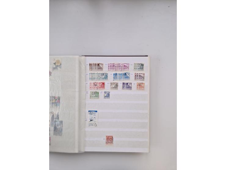 1854/2000 (ca.), large overseas mint never hinged/unused and used accumulation with duplicates, noted China, USA, India, Fren