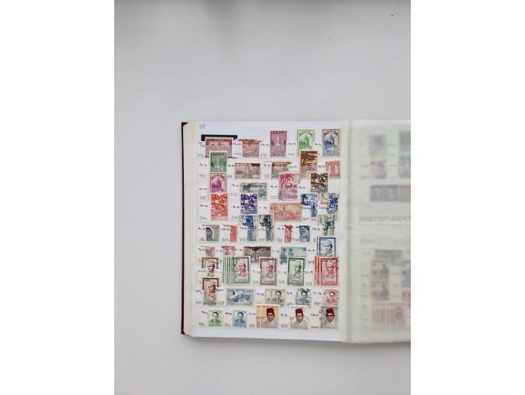 1854/2000 (ca.), large overseas mint never hinged/unused and used accumulation with duplicates, noted China, USA, India, Fren