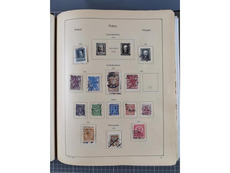 1918/89 (ca.), mint never hinged/unused and mostly used collection with duplicates, including Polish areas, Schlesien, etc., 