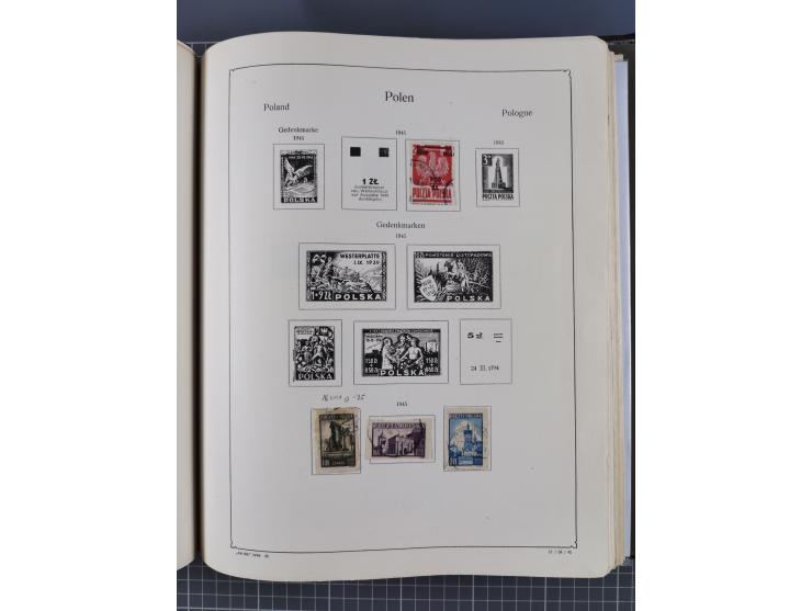 1918/89 (ca.), mint never hinged/unused and mostly used collection with duplicates, including Polish areas, Schlesien, etc., 