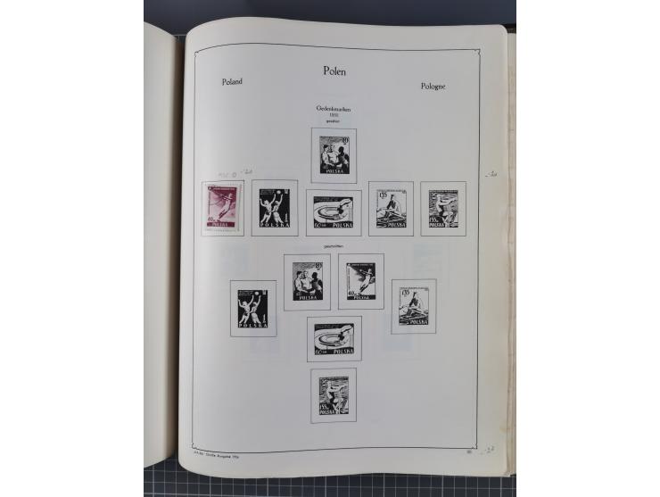 1918/89 (ca.), mint never hinged/unused and mostly used collection with duplicates, including Polish areas, Schlesien, etc., 