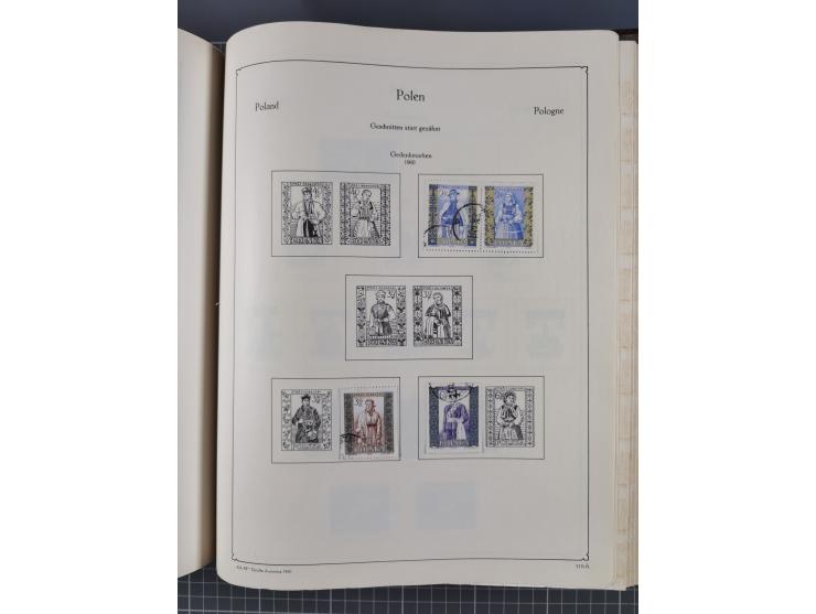 1918/89 (ca.), mint never hinged/unused and mostly used collection with duplicates, including Polish areas, Schlesien, etc., 