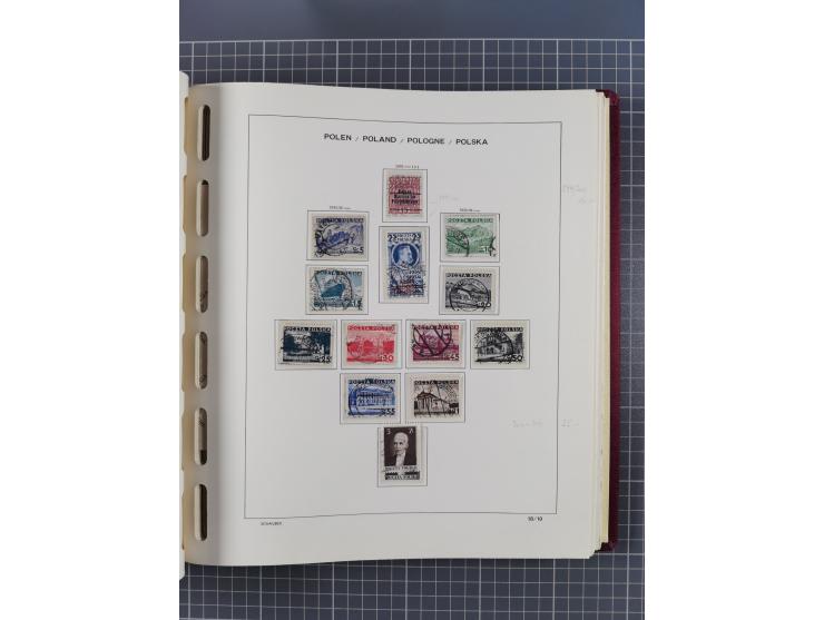 1918/89 (ca.), mint never hinged/unused and mostly used collection with duplicates, including Polish areas, Schlesien, etc., 
