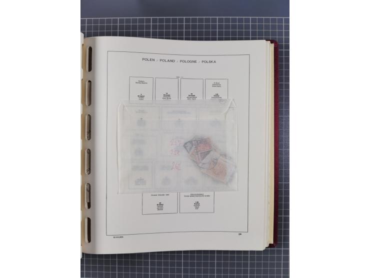 1918/89 (ca.), mint never hinged/unused and mostly used collection with duplicates, including Polish areas, Schlesien, etc., 