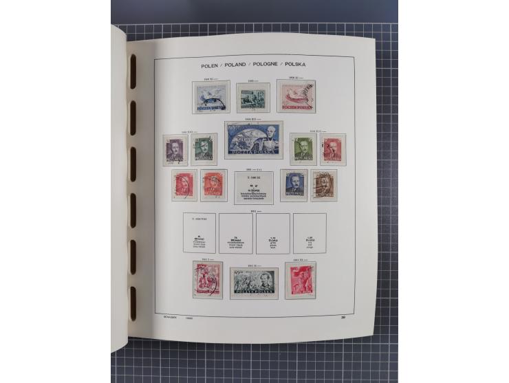 1918/89 (ca.), mint never hinged/unused and mostly used collection with duplicates, including Polish areas, Schlesien, etc., 