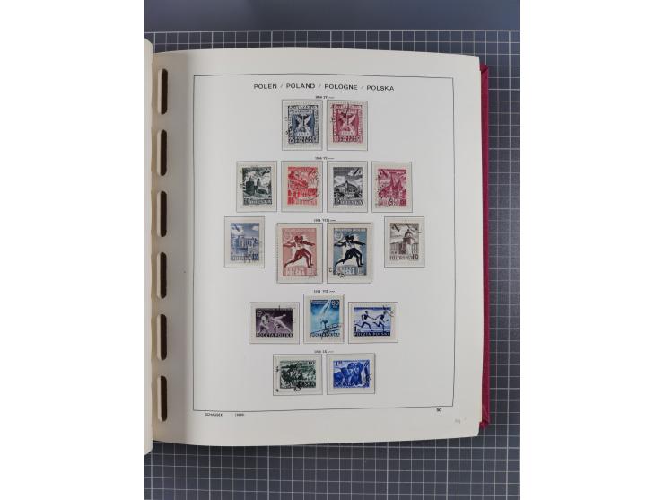 1918/89 (ca.), mint never hinged/unused and mostly used collection with duplicates, including Polish areas, Schlesien, etc., 