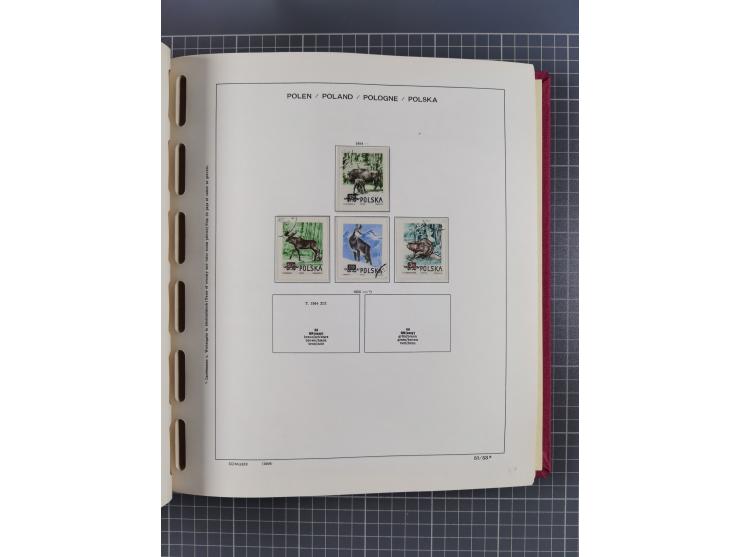 1918/89 (ca.), mint never hinged/unused and mostly used collection with duplicates, including Polish areas, Schlesien, etc., 