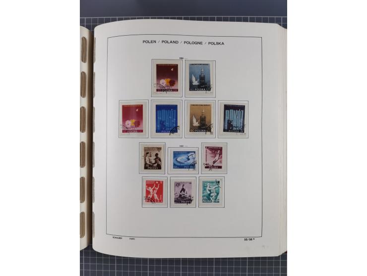 1918/89 (ca.), mint never hinged/unused and mostly used collection with duplicates, including Polish areas, Schlesien, etc., 