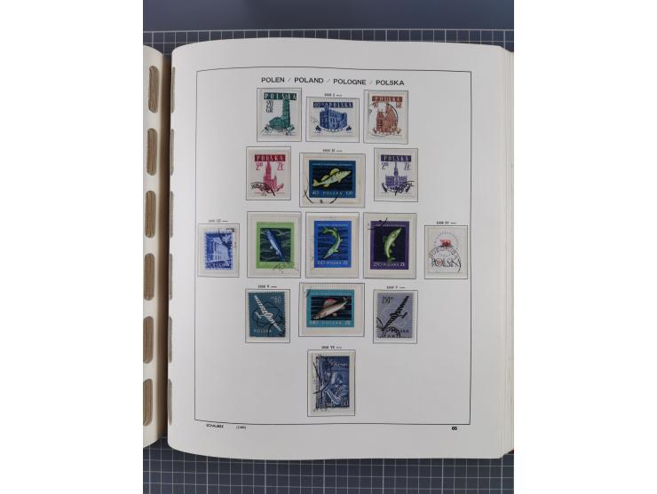 1918/89 (ca.), mint never hinged/unused and mostly used collection with duplicates, including Polish areas, Schlesien, etc., 