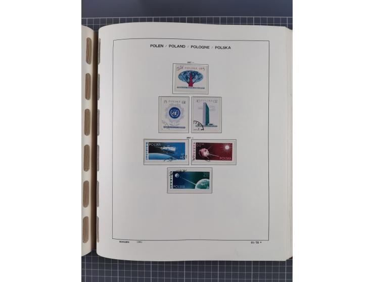 1918/89 (ca.), mint never hinged/unused and mostly used collection with duplicates, including Polish areas, Schlesien, etc., 