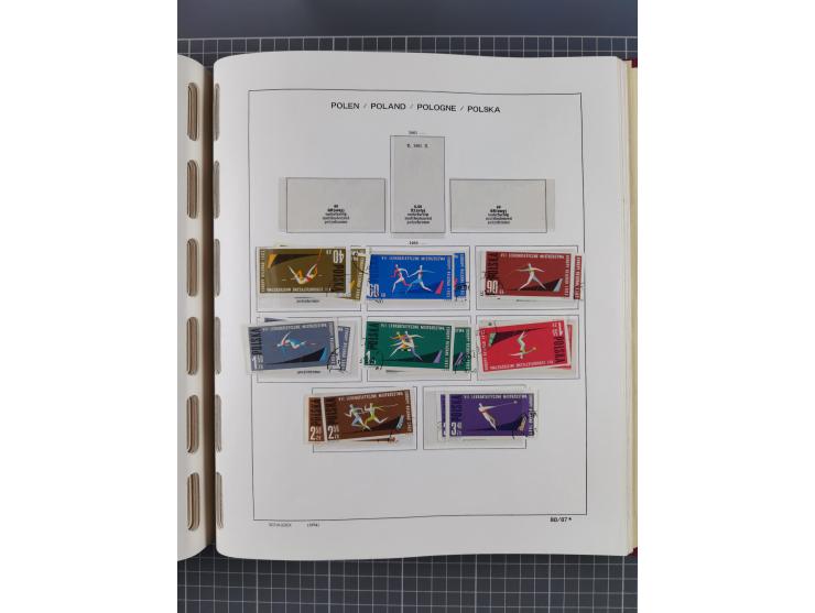 1918/89 (ca.), mint never hinged/unused and mostly used collection with duplicates, including Polish areas, Schlesien, etc., 