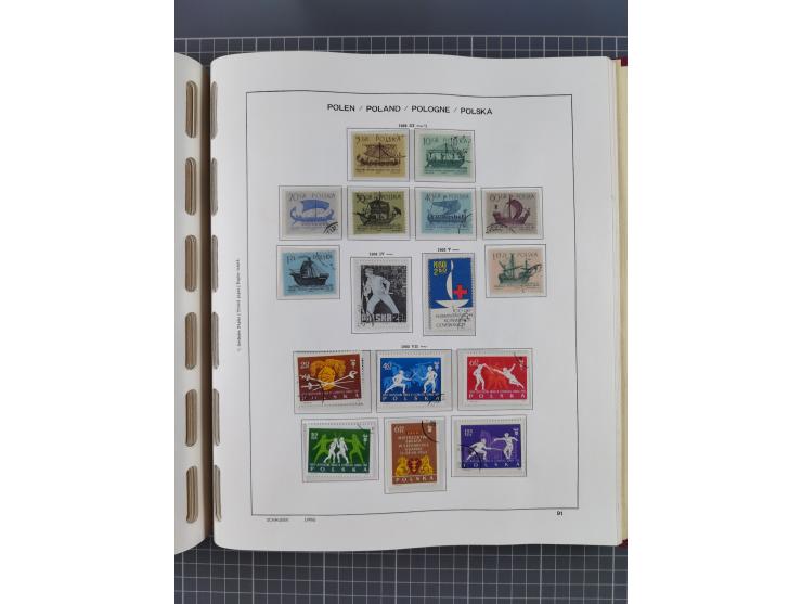 1918/89 (ca.), mint never hinged/unused and mostly used collection with duplicates, including Polish areas, Schlesien, etc., 