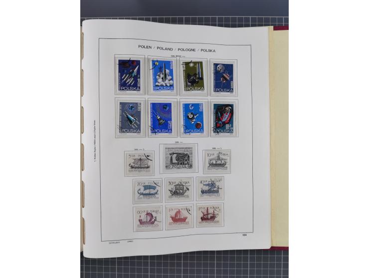 1918/89 (ca.), mint never hinged/unused and mostly used collection with duplicates, including Polish areas, Schlesien, etc., 