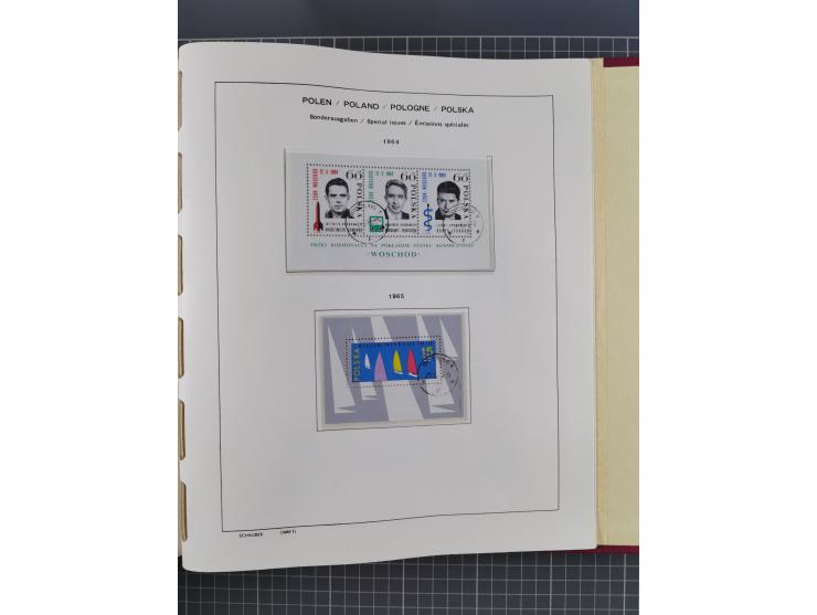 1918/89 (ca.), mint never hinged/unused and mostly used collection with duplicates, including Polish areas, Schlesien, etc., 