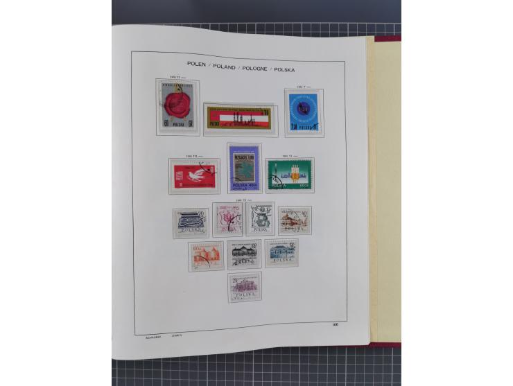 1918/89 (ca.), mint never hinged/unused and mostly used collection with duplicates, including Polish areas, Schlesien, etc., 