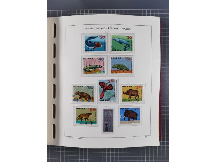 1918/89 (ca.), mint never hinged/unused and mostly used collection with duplicates, including Polish areas, Schlesien, etc., 