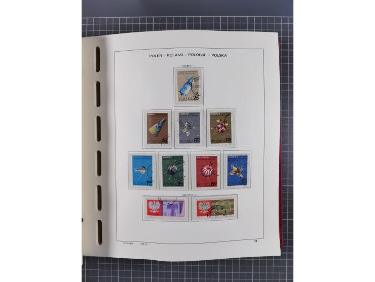 1918/89 (ca.), mint never hinged/unused and mostly used collection with duplicates, including Polish areas, Schlesien, etc., 