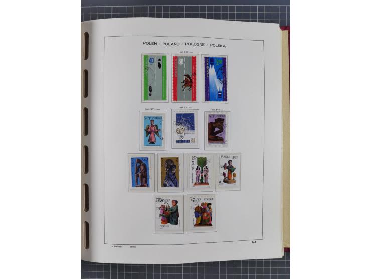 1918/89 (ca.), mint never hinged/unused and mostly used collection with duplicates, including Polish areas, Schlesien, etc., 