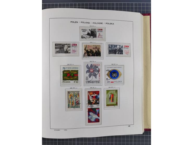 1918/89 (ca.), mint never hinged/unused and mostly used collection with duplicates, including Polish areas, Schlesien, etc., 