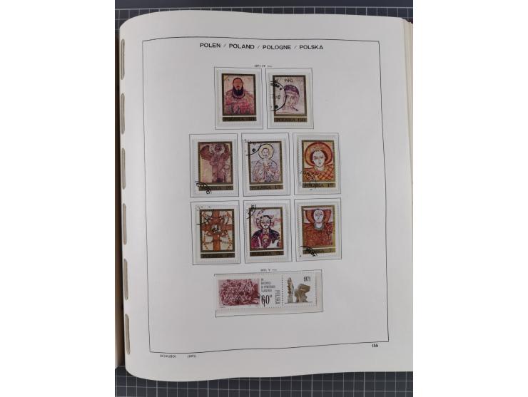 1918/89 (ca.), mint never hinged/unused and mostly used collection with duplicates, including Polish areas, Schlesien, etc., 