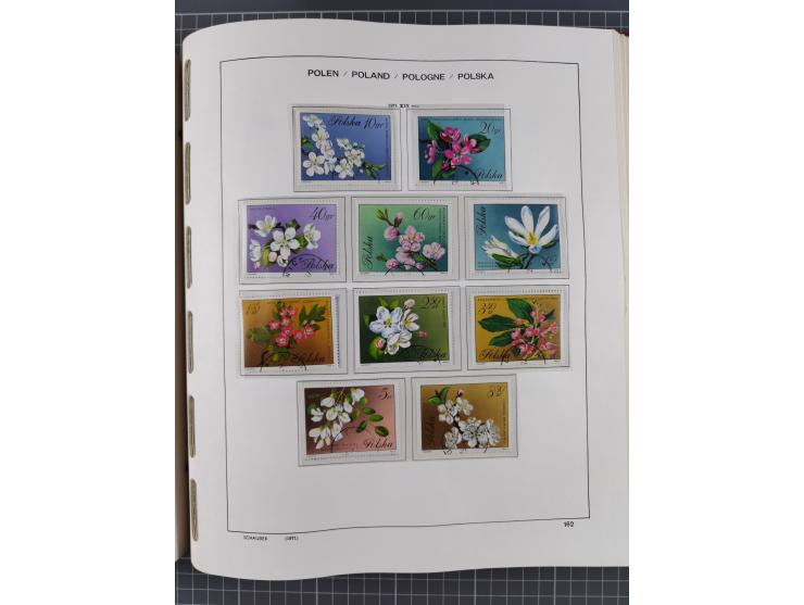 1918/89 (ca.), mint never hinged/unused and mostly used collection with duplicates, including Polish areas, Schlesien, etc., 