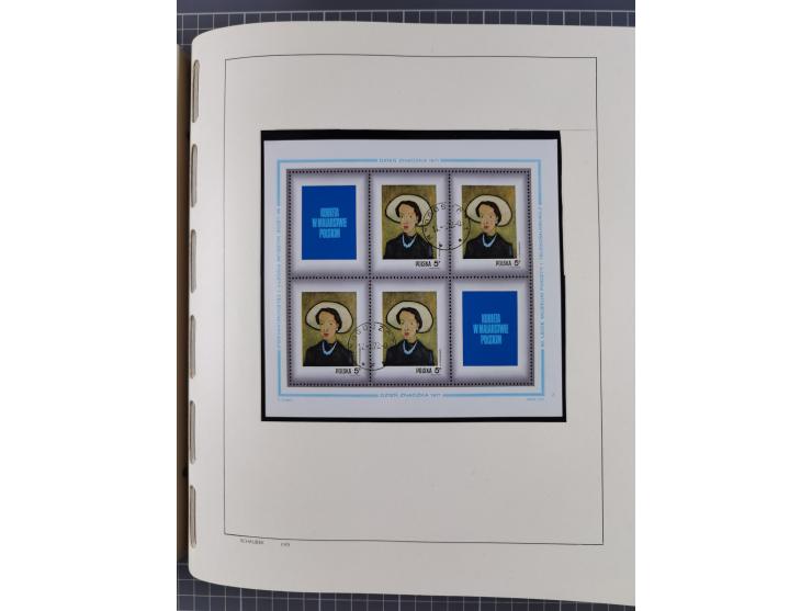 1918/89 (ca.), mint never hinged/unused and mostly used collection with duplicates, including Polish areas, Schlesien, etc., 