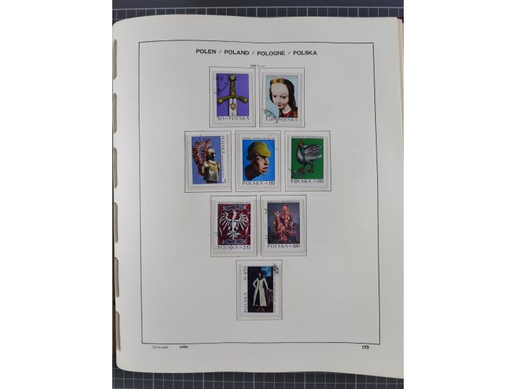 1918/89 (ca.), mint never hinged/unused and mostly used collection with duplicates, including Polish areas, Schlesien, etc., 