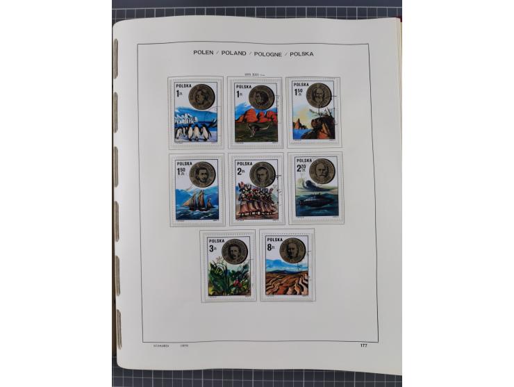 1918/89 (ca.), mint never hinged/unused and mostly used collection with duplicates, including Polish areas, Schlesien, etc., 