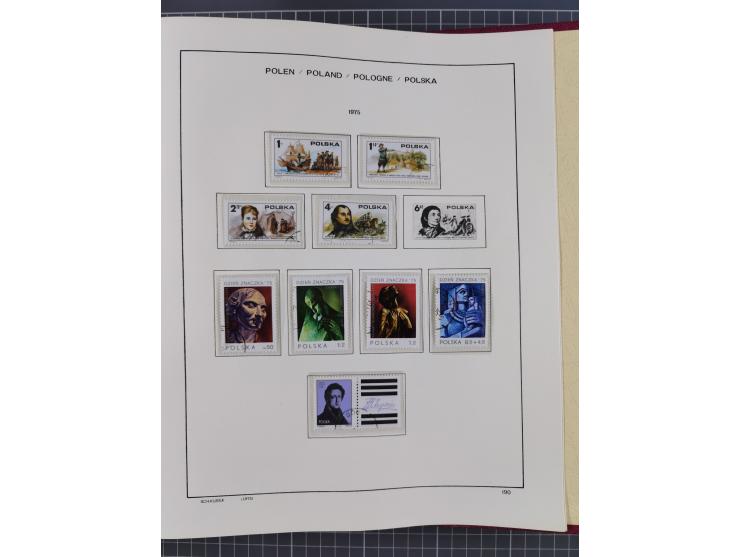 1918/89 (ca.), mint never hinged/unused and mostly used collection with duplicates, including Polish areas, Schlesien, etc., 