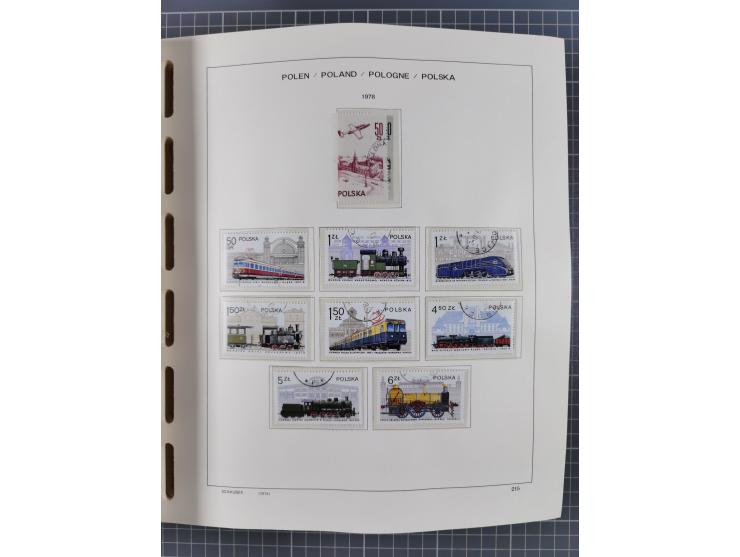 1918/89 (ca.), mint never hinged/unused and mostly used collection with duplicates, including Polish areas, Schlesien, etc., 