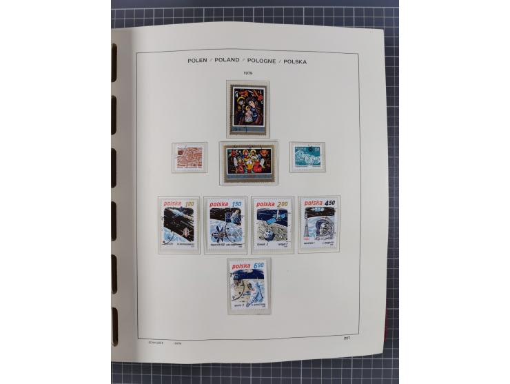 1918/89 (ca.), mint never hinged/unused and mostly used collection with duplicates, including Polish areas, Schlesien, etc., 