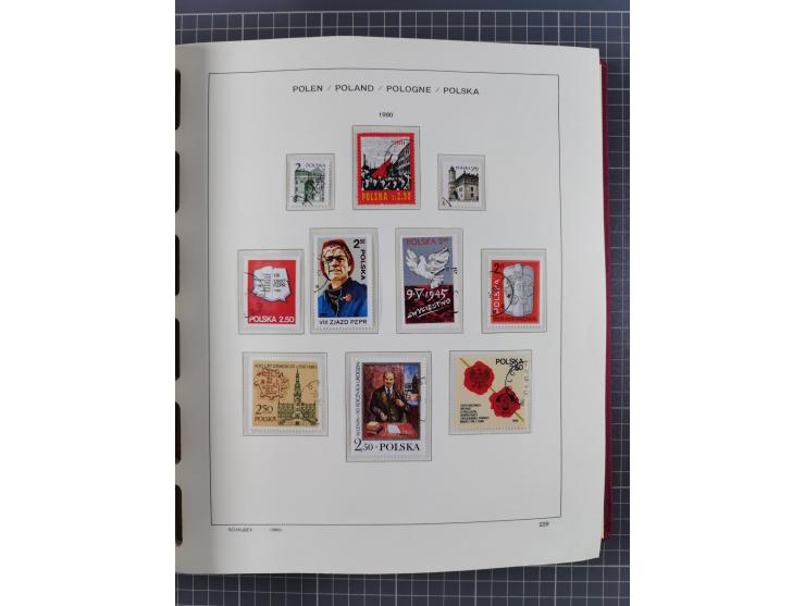 1918/89 (ca.), mint never hinged/unused and mostly used collection with duplicates, including Polish areas, Schlesien, etc., 