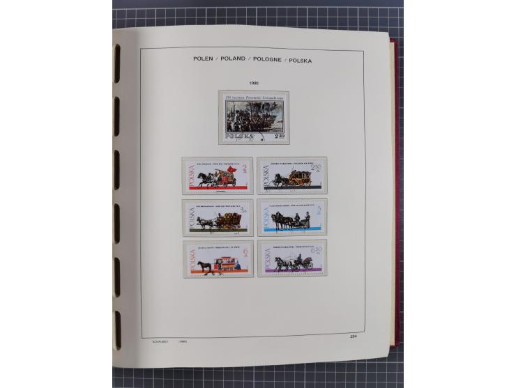 1918/89 (ca.), mint never hinged/unused and mostly used collection with duplicates, including Polish areas, Schlesien, etc., 