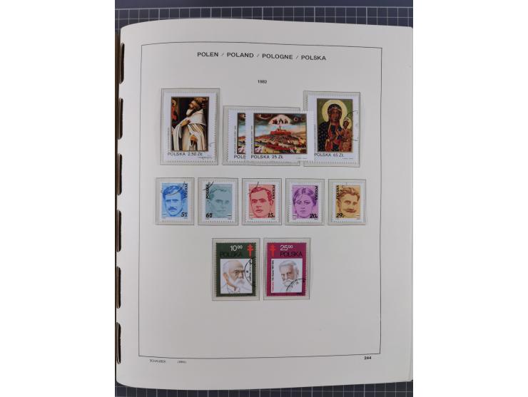 1918/89 (ca.), mint never hinged/unused and mostly used collection with duplicates, including Polish areas, Schlesien, etc., 