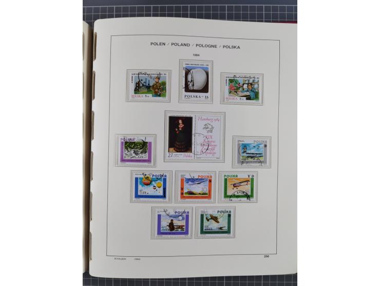 1918/89 (ca.), mint never hinged/unused and mostly used collection with duplicates, including Polish areas, Schlesien, etc., 