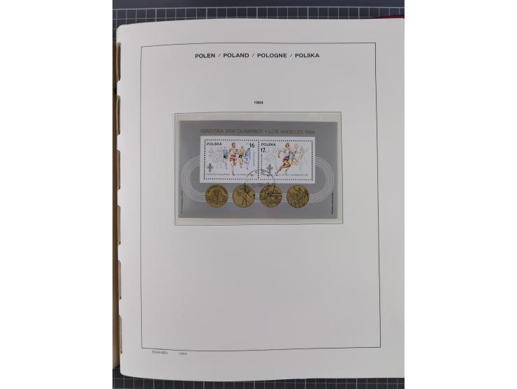 1918/89 (ca.), mint never hinged/unused and mostly used collection with duplicates, including Polish areas, Schlesien, etc., 