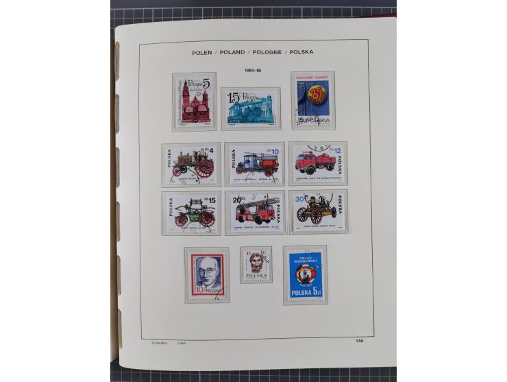 1918/89 (ca.), mint never hinged/unused and mostly used collection with duplicates, including Polish areas, Schlesien, etc., 