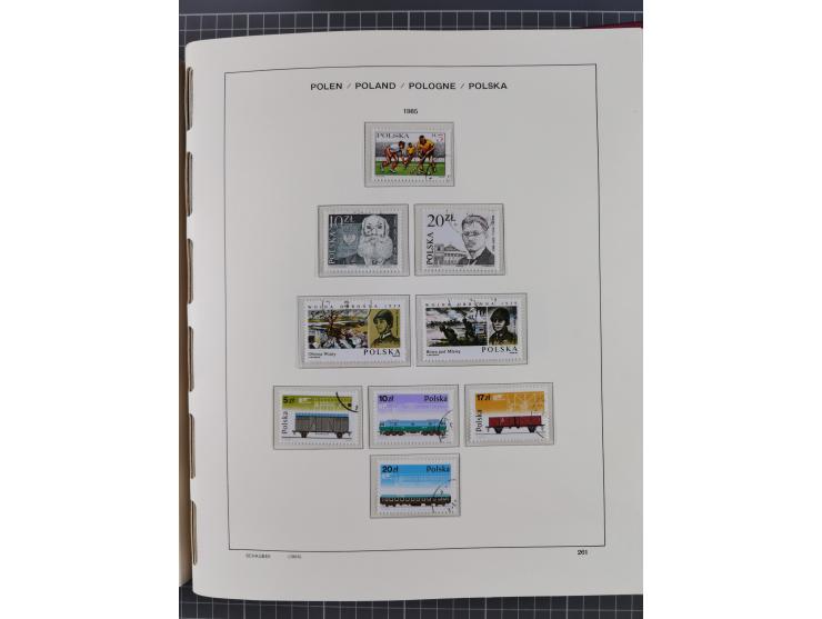 1918/89 (ca.), mint never hinged/unused and mostly used collection with duplicates, including Polish areas, Schlesien, etc., 