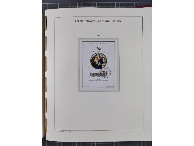 1918/89 (ca.), mint never hinged/unused and mostly used collection with duplicates, including Polish areas, Schlesien, etc., 